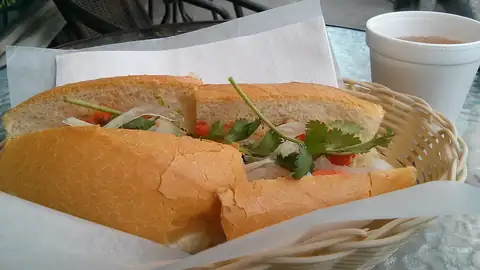 Banh mi in a basket